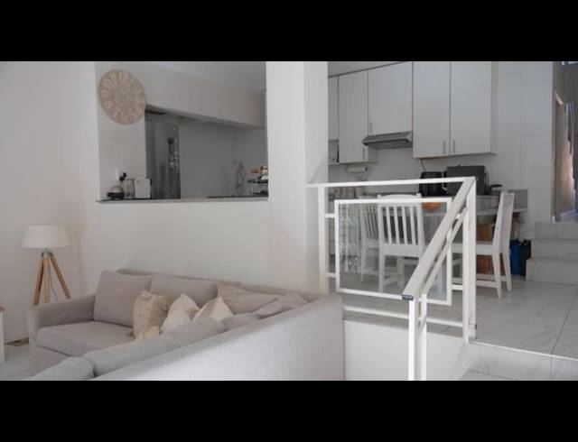 2 BEDROOM PROPERTY TO RENT IN BASSONIA